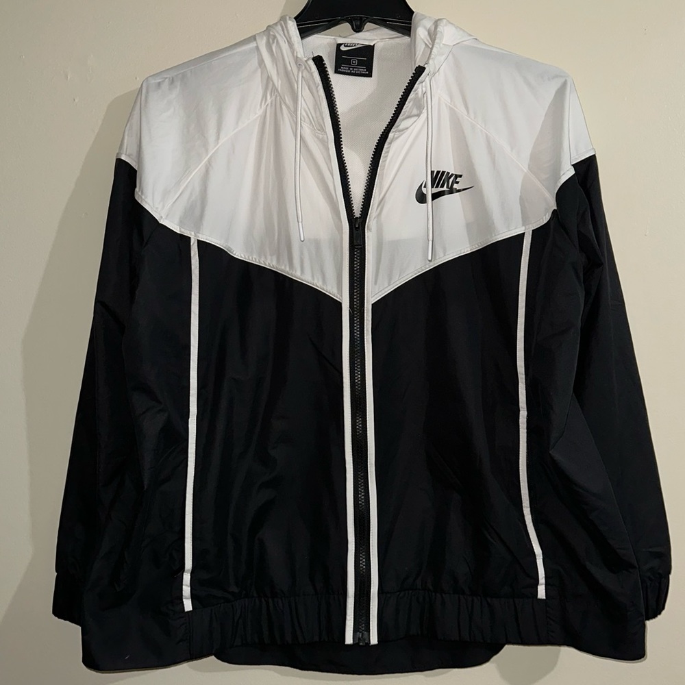 Women’s Nike Windbreaker